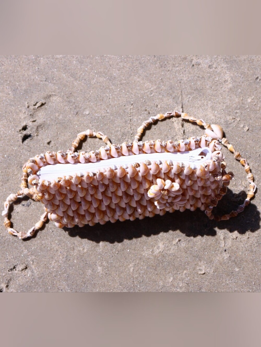 Handcrafted Cowrie Shell Crossbody Bag – Genuine Shell Purse - Picture 8 of 10